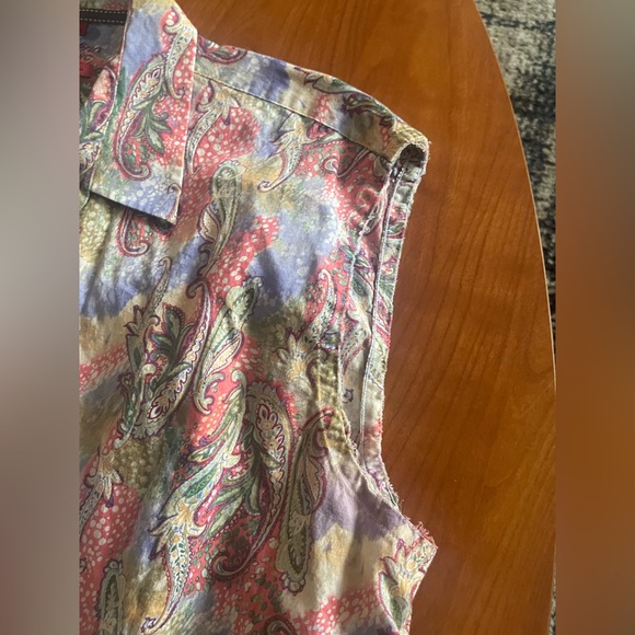 Paisley Sleeveless Blouse - Picture 4 of 4